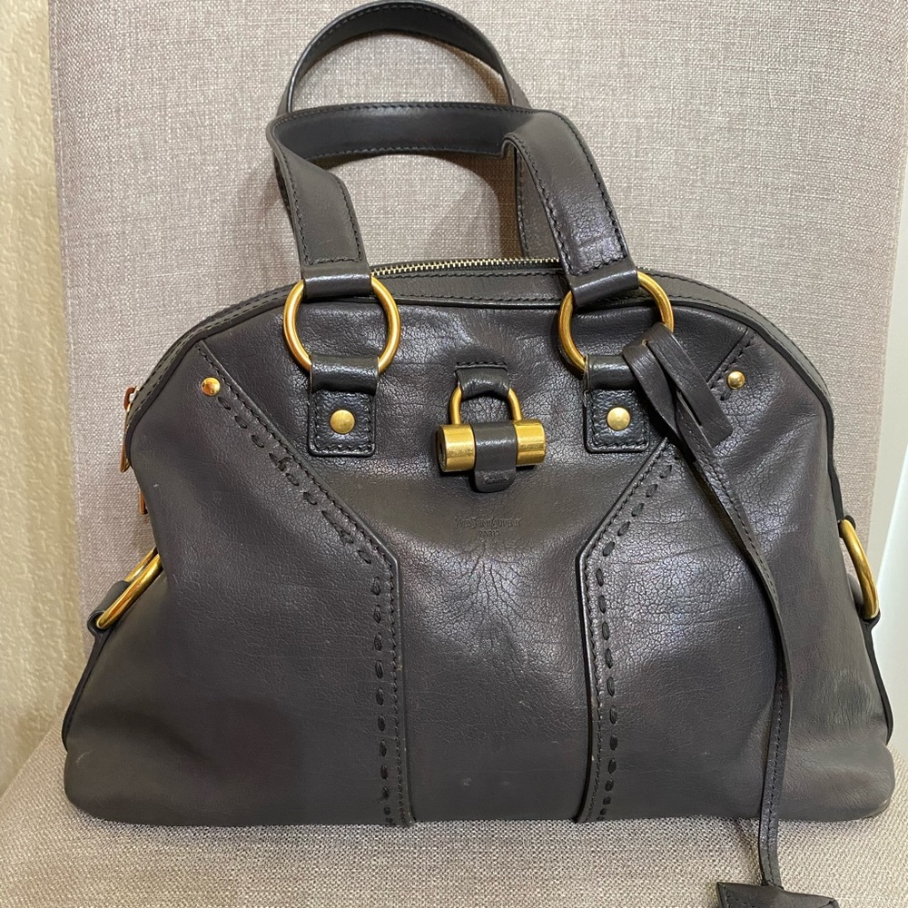 Authentic YVES Saint Laurent Muse handbag